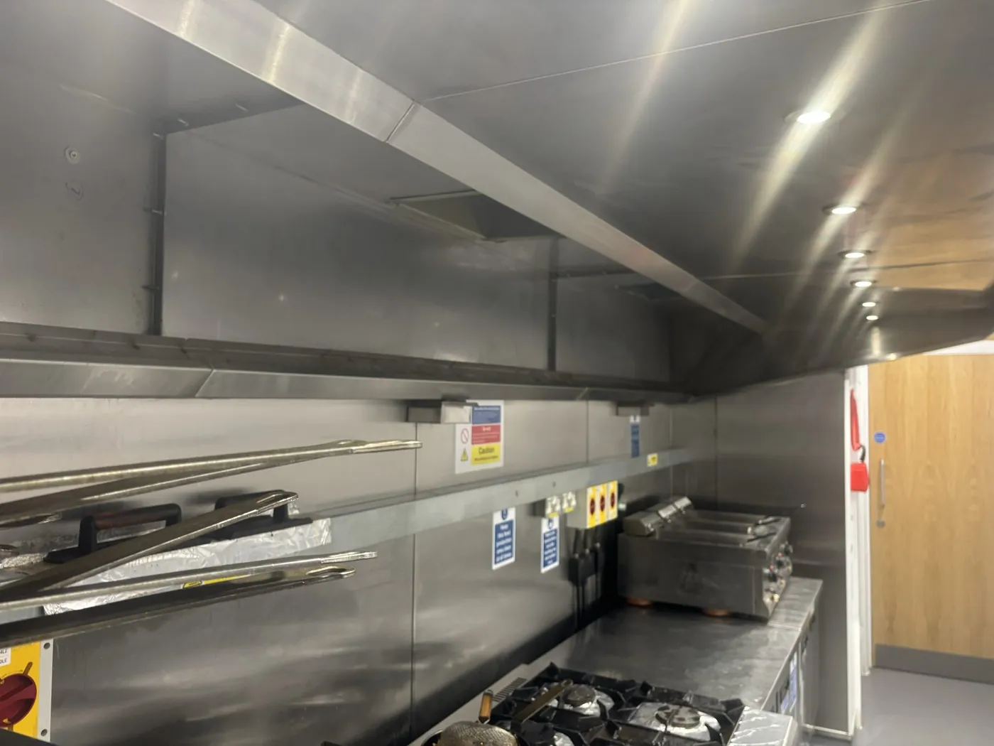 Restaurants kitchen extract cleaning