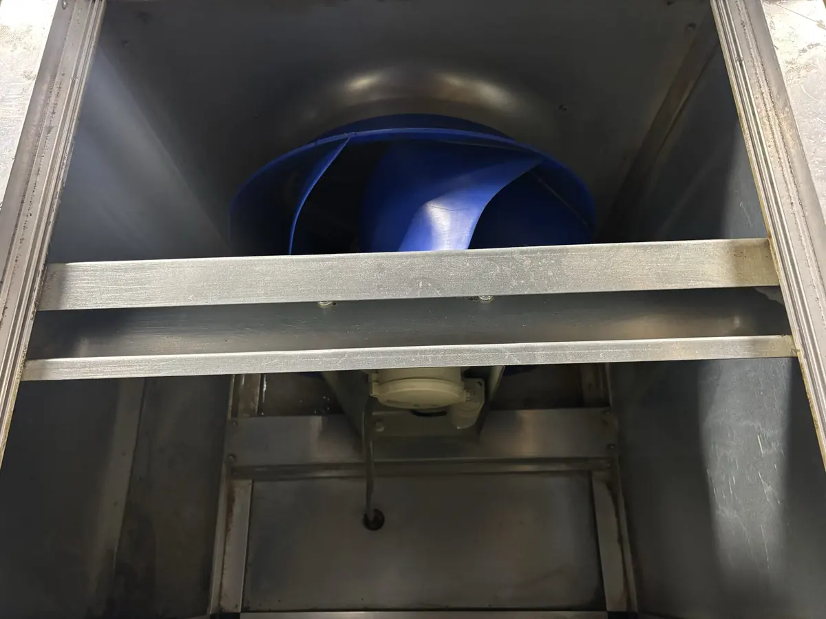 Commercial kitchen extract cleaning in Ipswich